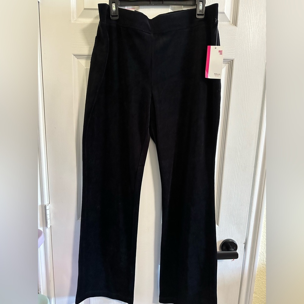 Style & Co. Womens Embellished Boot Leg Velour Pants- NWT XL Black